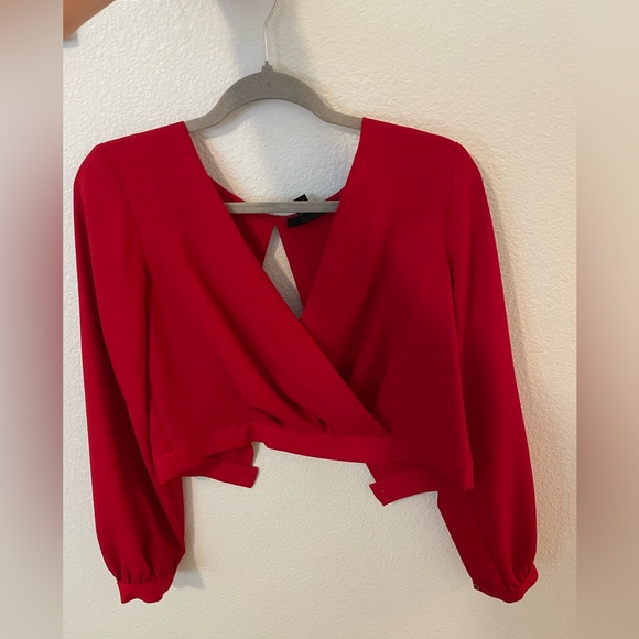 Women’s red long sleeve crop top - Picture 1 of 2